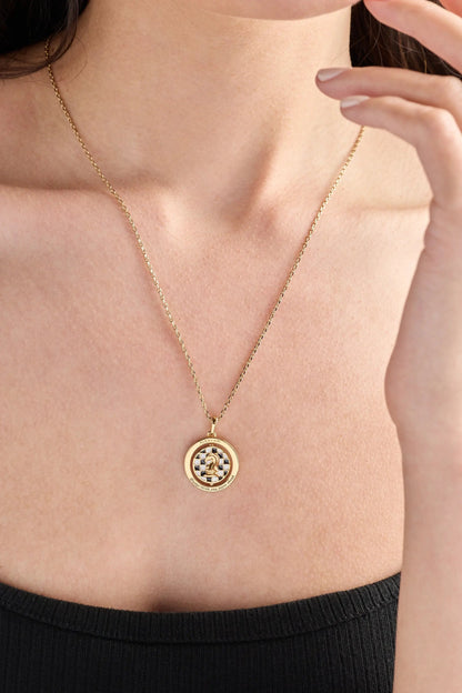 Chess Spinner Pendant With Knight and Queen