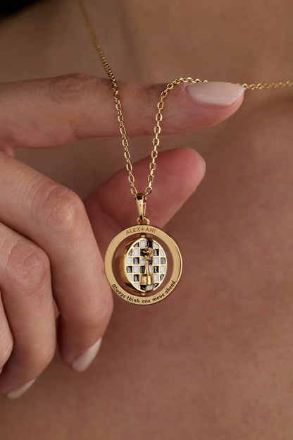 Chess Spinner Pendant With Knight and Queen