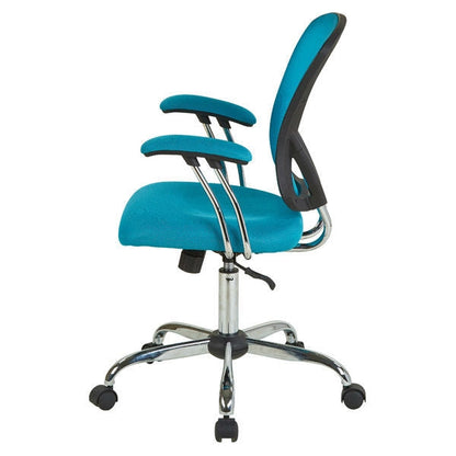 Silla de oficina de malla azul con respaldo alto y reposabrazos acolchados
