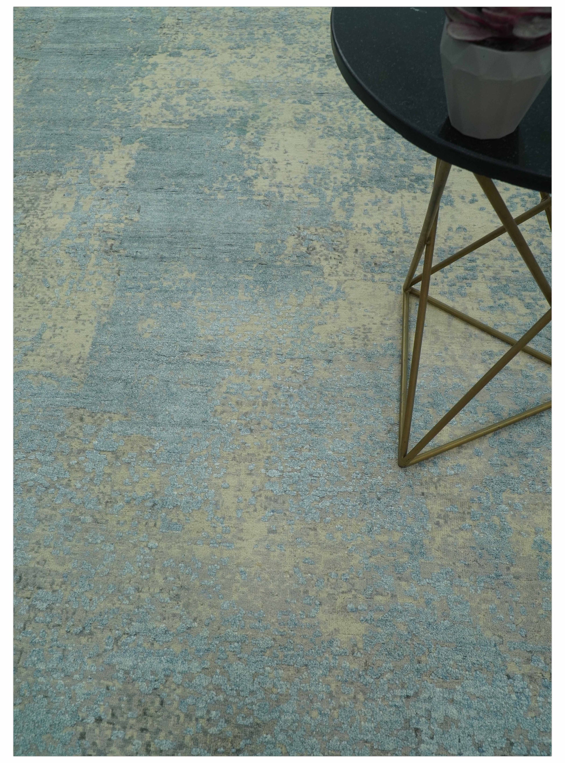 Abstract Design Blue, Beige And Gray 8x10 Hand Knotted Wool and Bamboo Silk Rug - Tampa Home & Garden Store