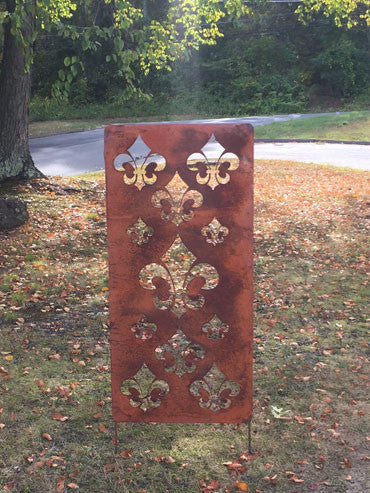 Privacy panel metal outdoor wall art in rust by Rustica Ornamentals with fleur-de-lis cutouts on Tampa Home & Garden Store