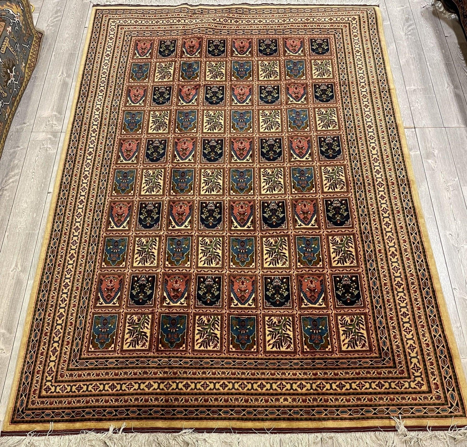 Afghani  I Bakhtiari 7x10 Area Rug - Tampa Home & Garden Store