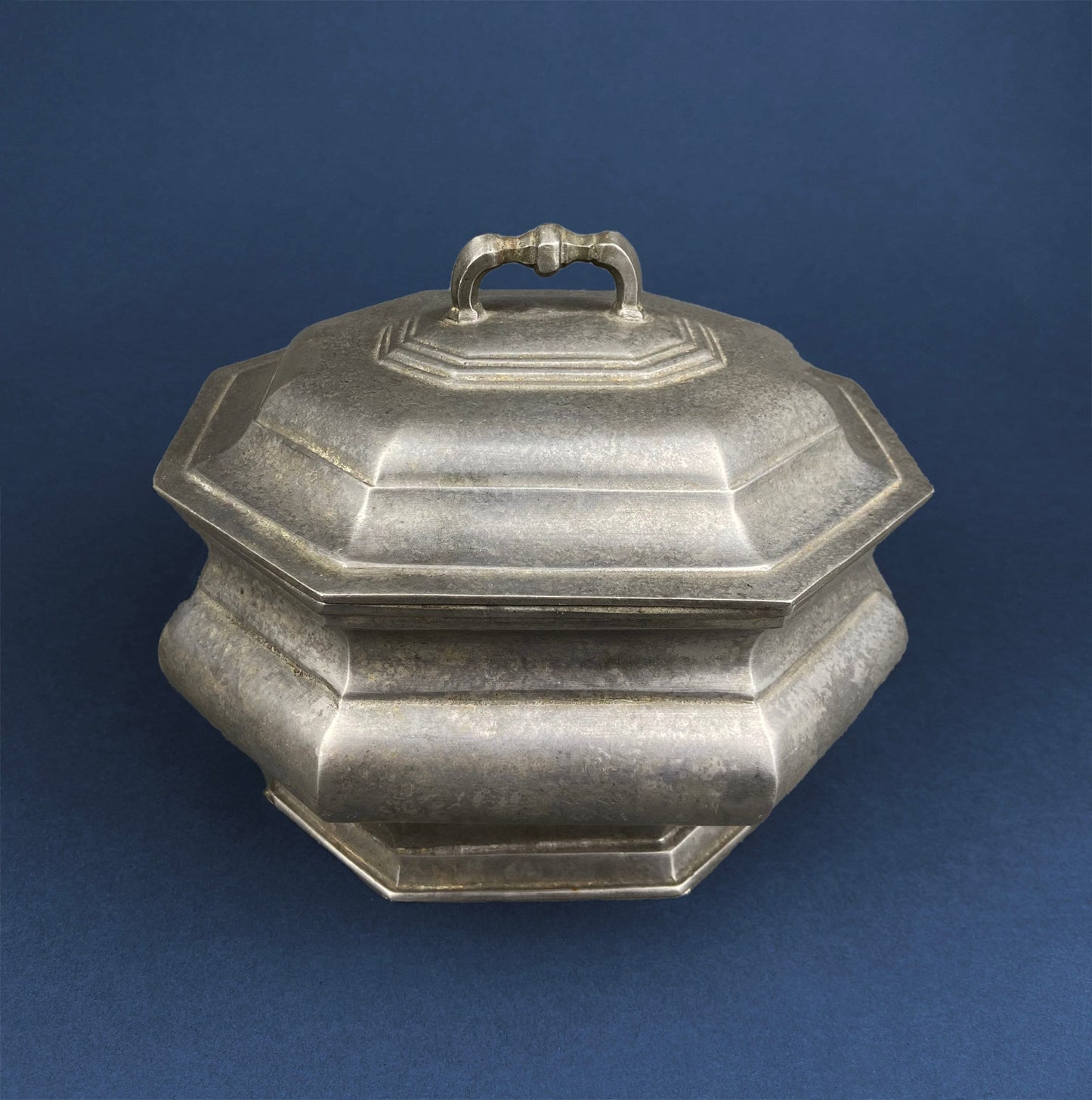 Antique Italian Pewter Box with Hinged Lid. Large Pewter Bowl Made in Italy. Trinket or Jewelry Box. - Tampa Home & Garden Store