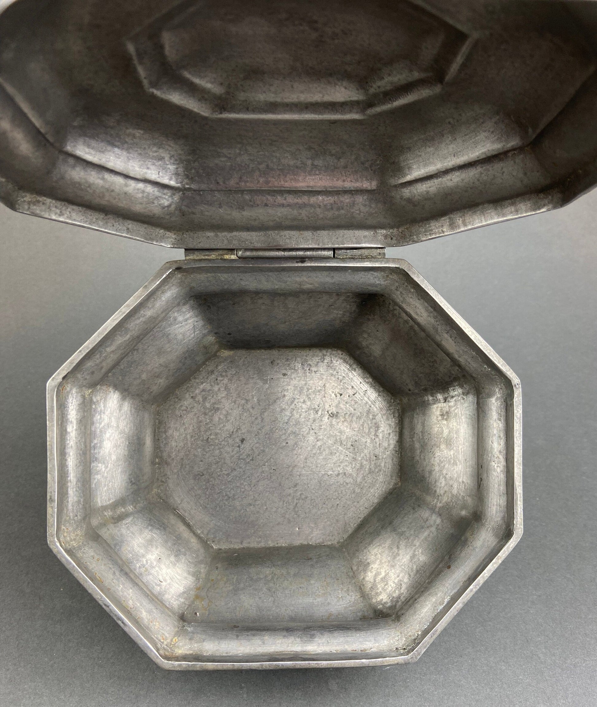 Antique Italian Pewter Box with Hinged Lid. Large Pewter Bowl Made in Italy. Trinket or Jewelry Box. - Tampa Home & Garden Store