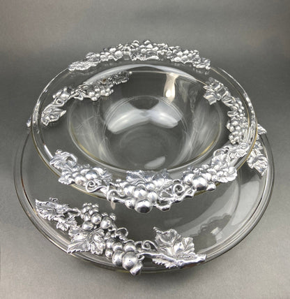 Antique Oval Silver & Glass Serving Platter. Godinger Silver Art. Fluted Glass with Etched Reticulated Silver Tray. Hosting Essential. - Tampa Home & Garden Store
