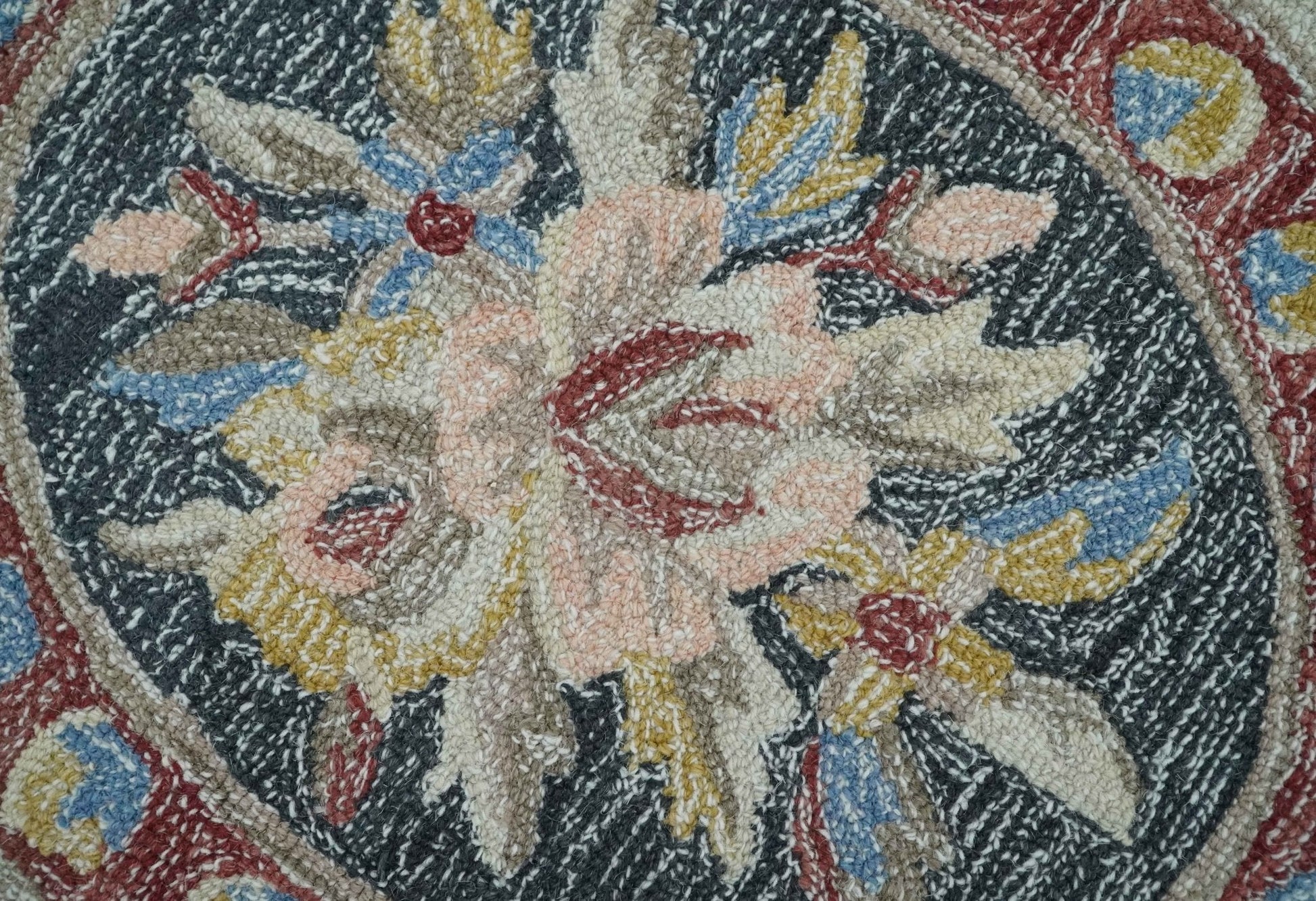 Antique Style Beige and Charcoal Aubusson design Hand Tufted 8x10 wool Area Rug - Tampa Home & Garden Store