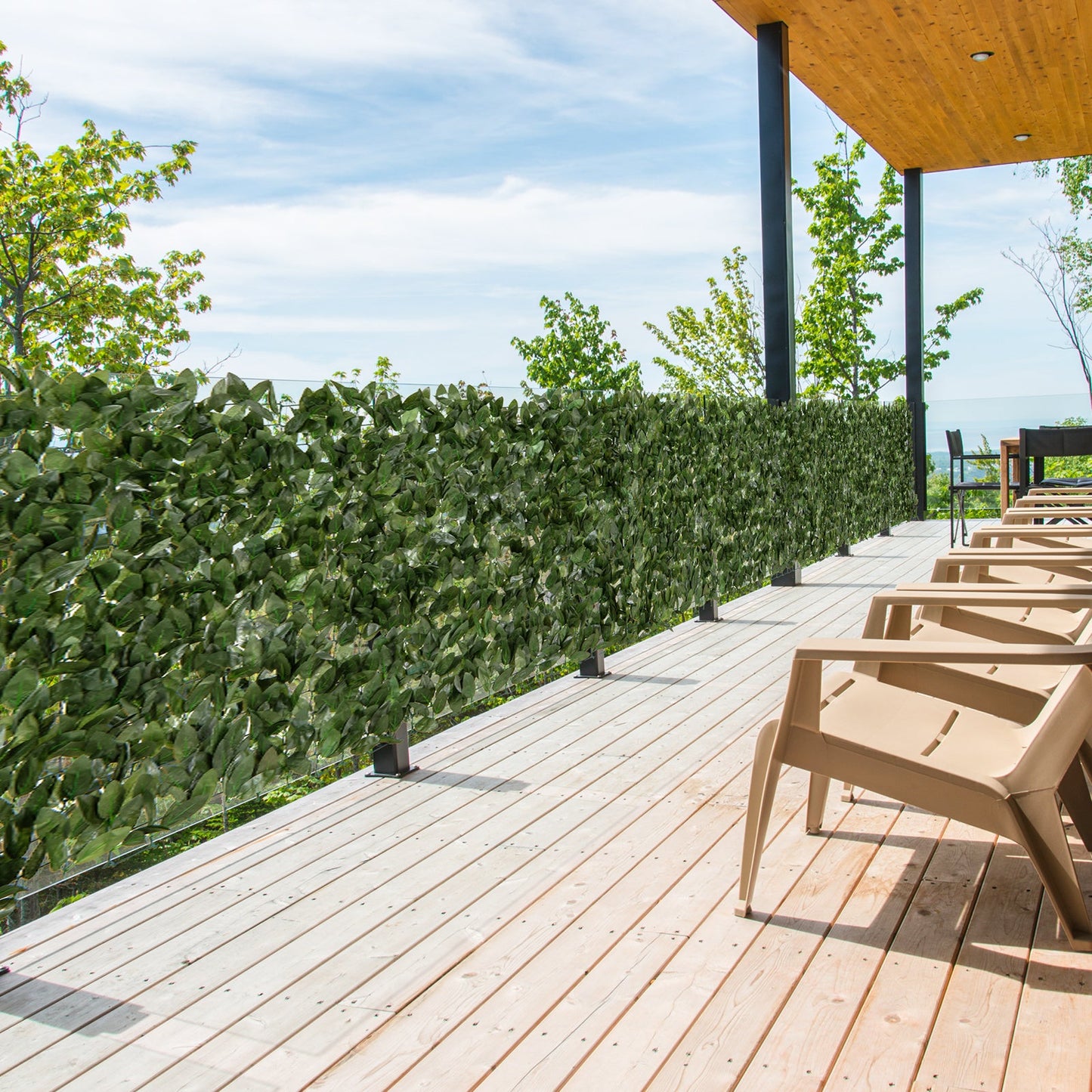 Valla de privacidad con hojas de lirio artificial para jardín, patio o balcón