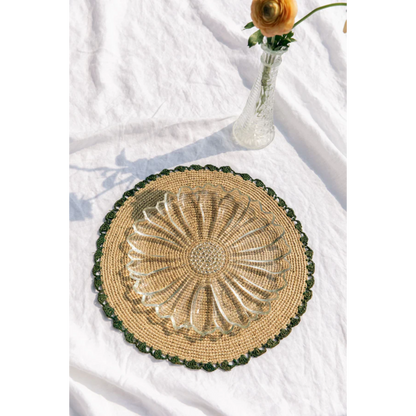 Aura Green edge placemat, Woven raffia tabletop - Tampa Home & Garden Store