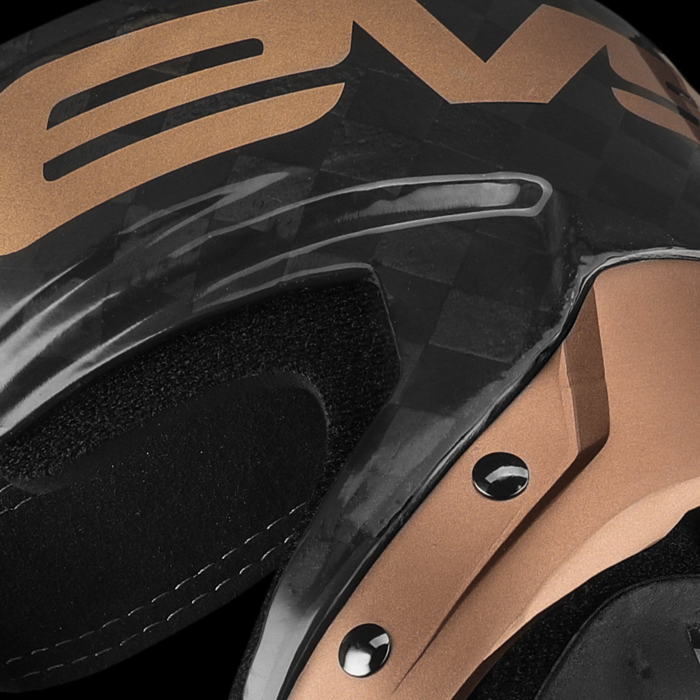 Axis Pro Knee Brace