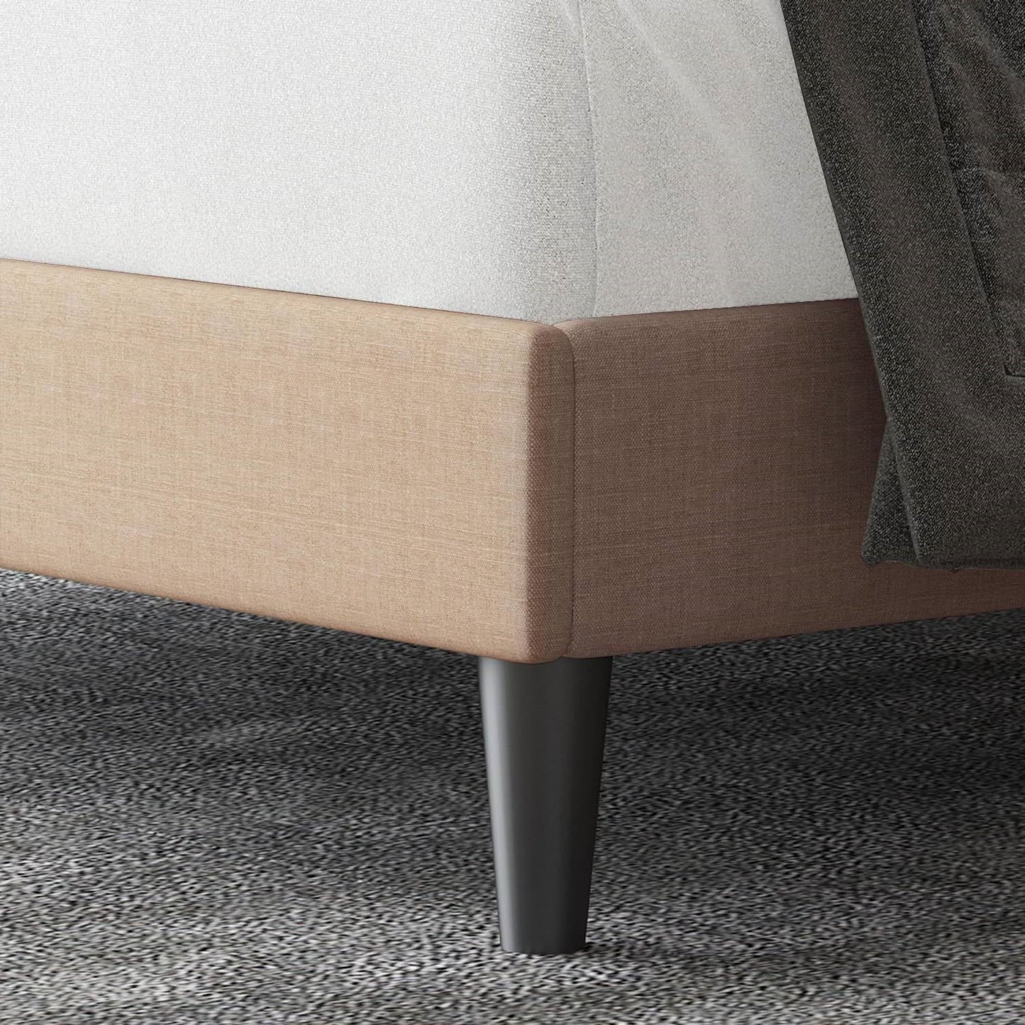 Base de cama tipo plataforma King size de lino beige con cabecera capitoné