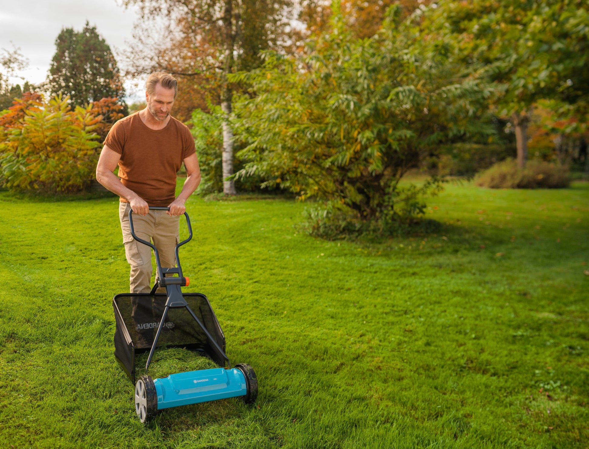 Cylinder lawnmower Classic 400 Gardena, blue body on Tampa Home & Garden Store