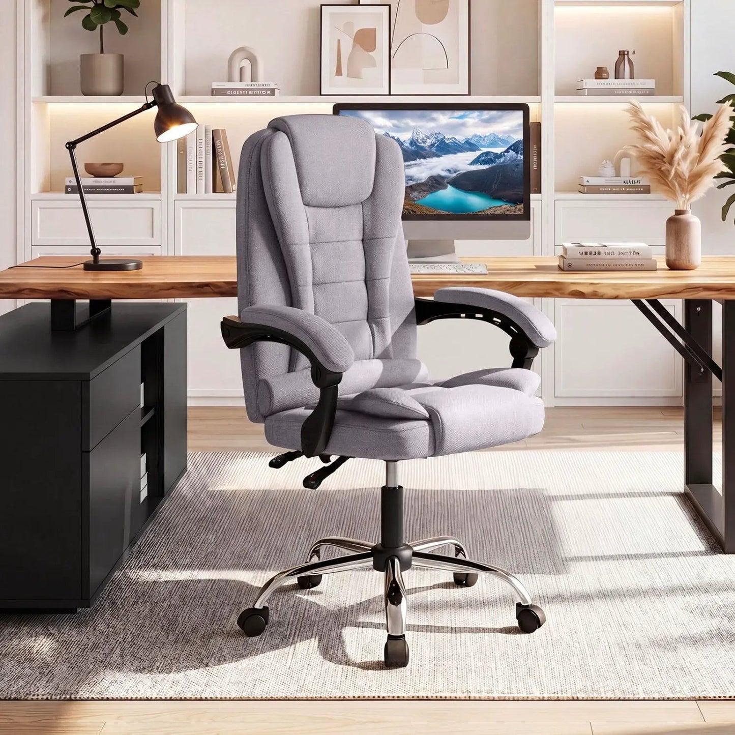 Executive Office Chair with Linkage Armrests