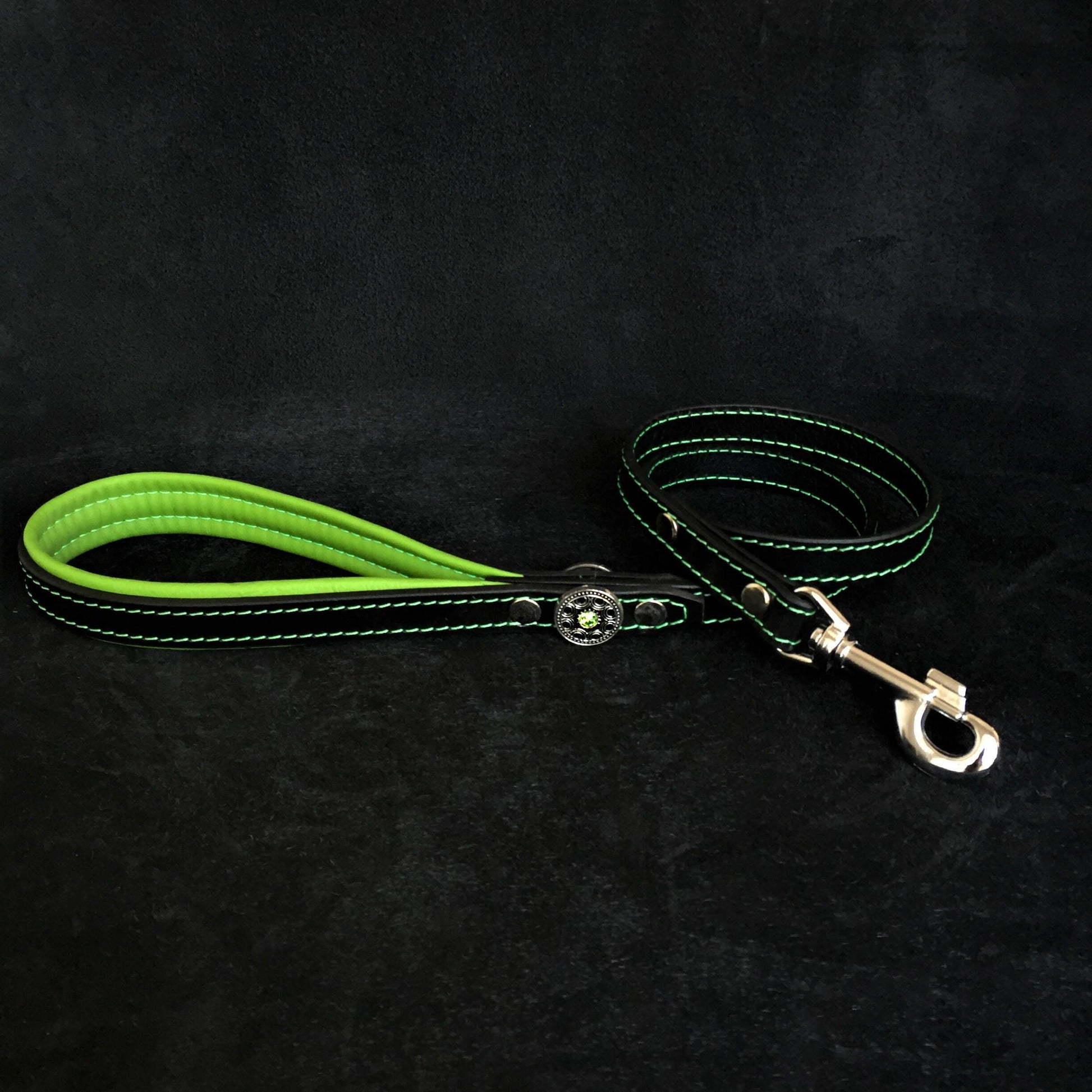 ''Bijou'' leather lead green - Tampa Home & Garden Store