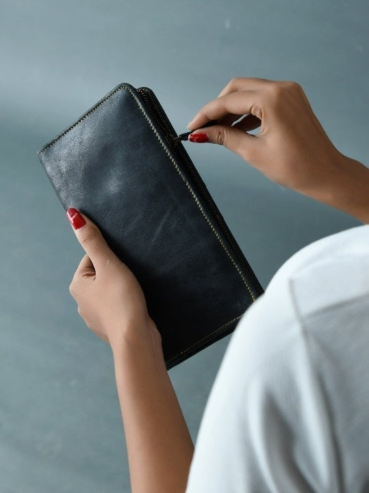 Blair Women's Wallet- Black - Tampa Home & Garden Store
