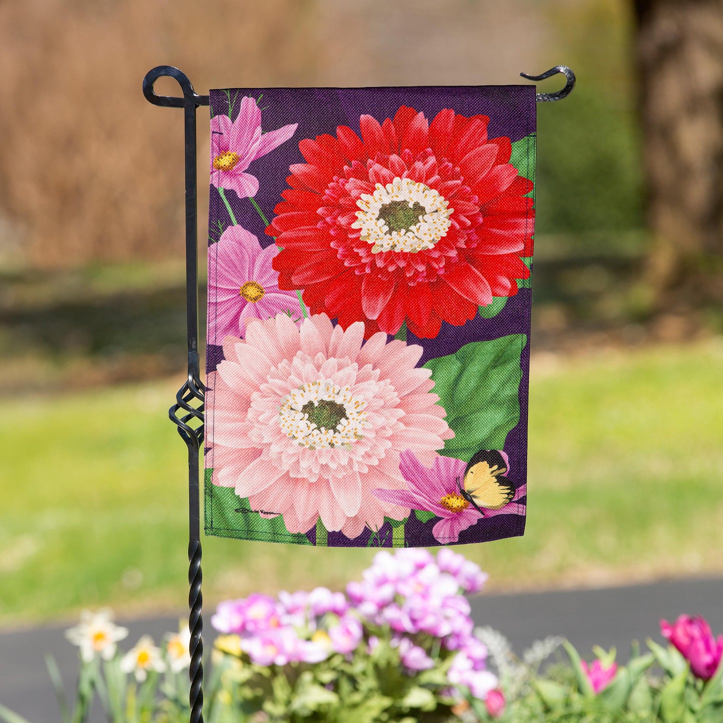 Blooming Gerbera Burlap Garden Flag - Tampa Home & Garden Store