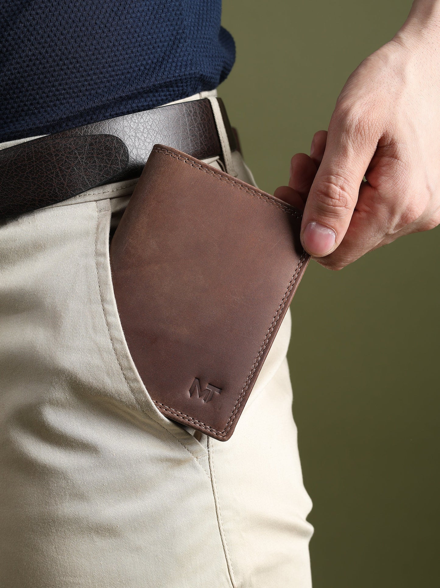 Buffalo Leather Men's Wallet - Vertical - Tampa Home & Garden Store