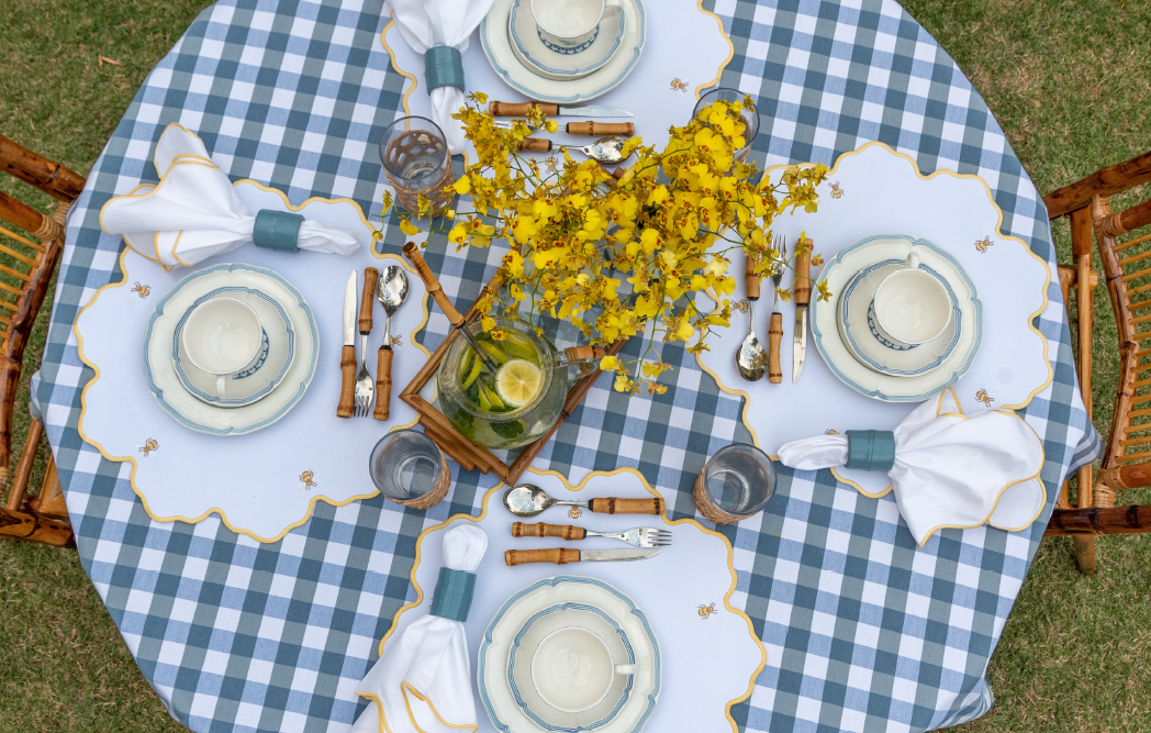 Bumble Bee Impermeable Placemat - Tampa Home & Garden Store