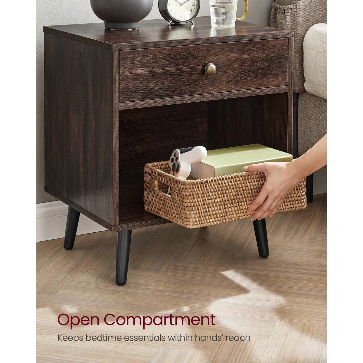 Mesa auxiliar de noche con 1 cajón de estilo moderno de mediados de siglo en acabado de madera marrón oscuro