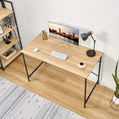 Mesa de escritorio de ordenador moderna para oficina en casa con estructura de metal negro y tablero de madera en roble