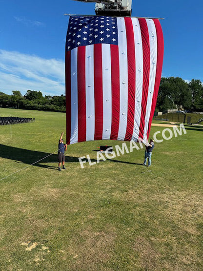 Drapeau américain en polyester ventilé AerialVent™ pour affichage aérien | Fabriqué aux États-Unis