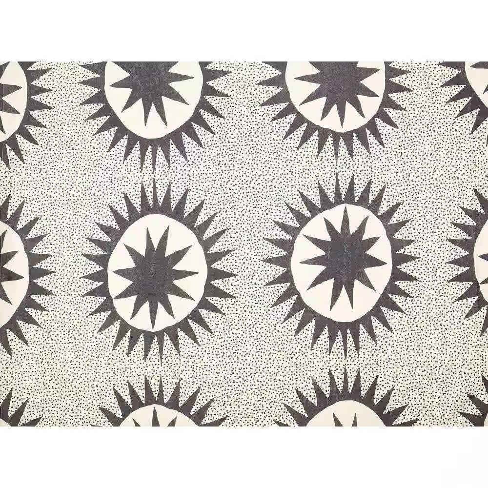 Cortina de ducha de algodón y poliéster de 183 x 183 cm con patrón de medallón de sol y estrellas en crema y marrón.