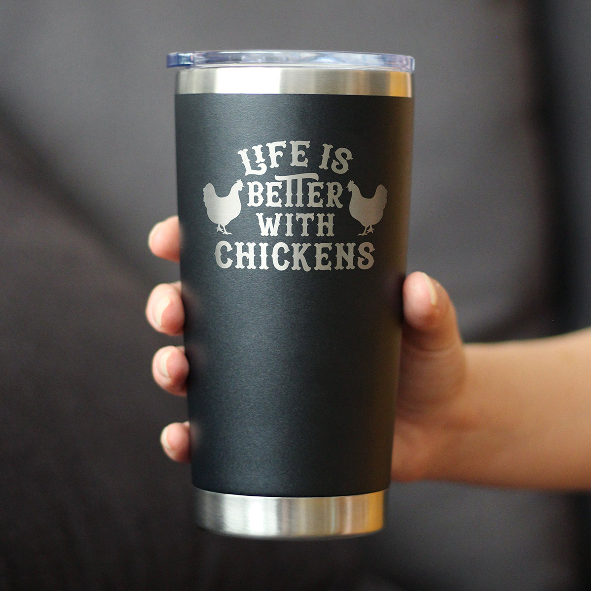 La vie est meilleure avec les poulets – Gobelet à café isotherme avec couvercle coulissant – Tasse isotherme en acier inoxydable – Cadeaux amusants en forme de poulet pour homme et femme