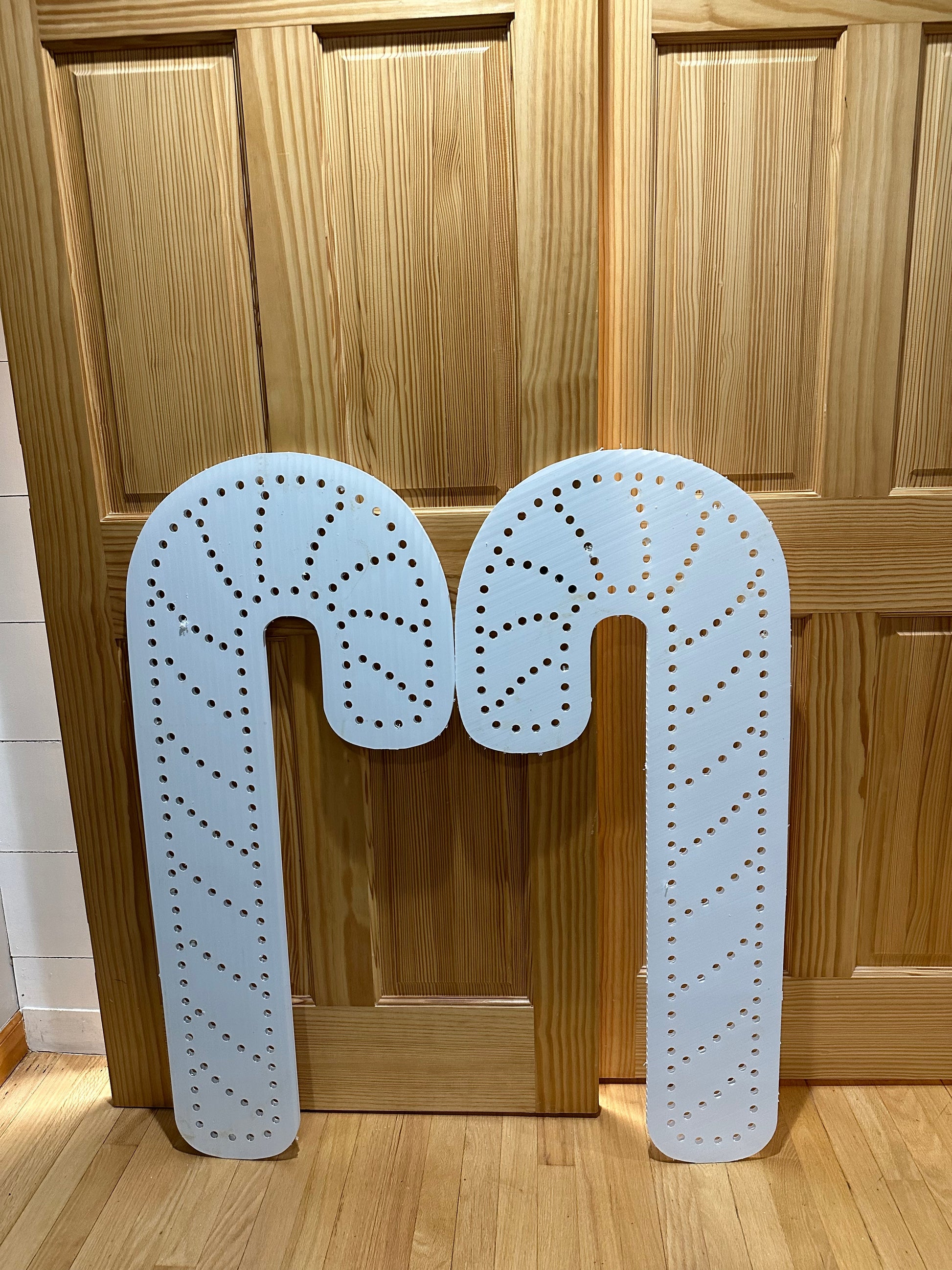 Candy Cane left and right - Tampa Home & Garden Store