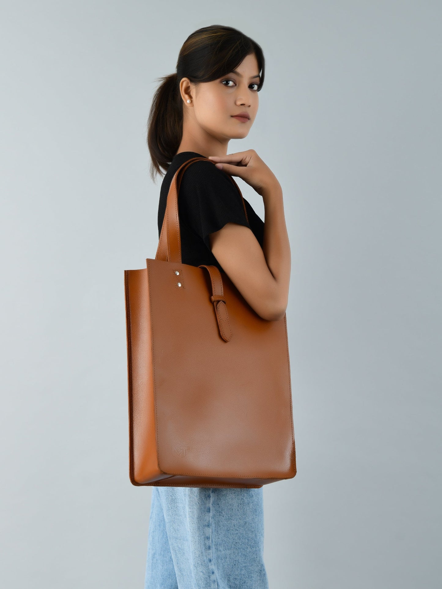 Chestnut Elegance Leather Tote - Tampa Home & Garden Store