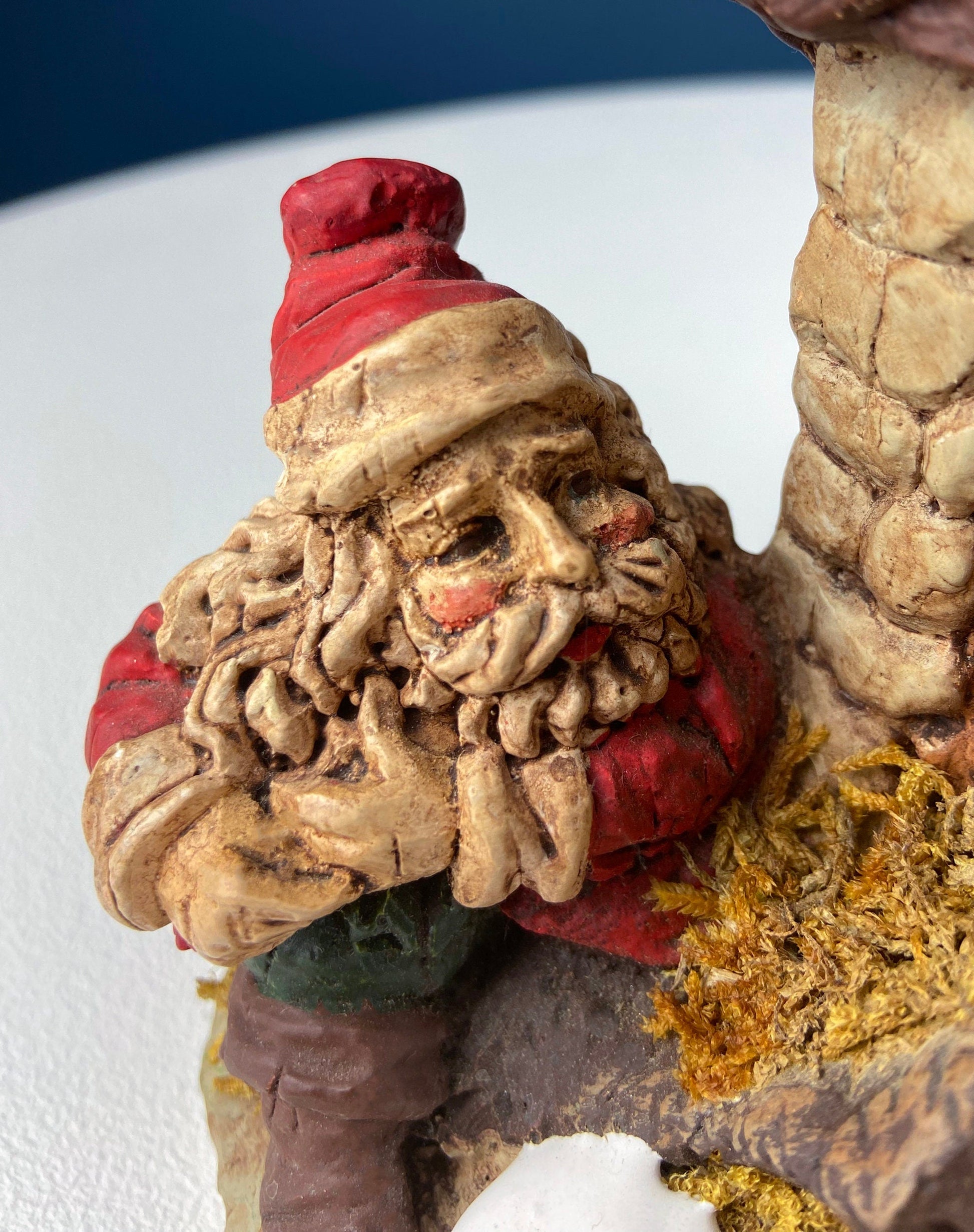 Christmas Village Dwarf's House with Light Kit - Tampa Home & Garden Store