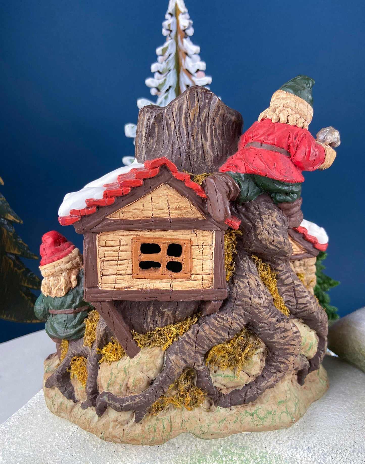 Christmas Village Dwarf's House with Light Kit - Tampa Home & Garden Store
