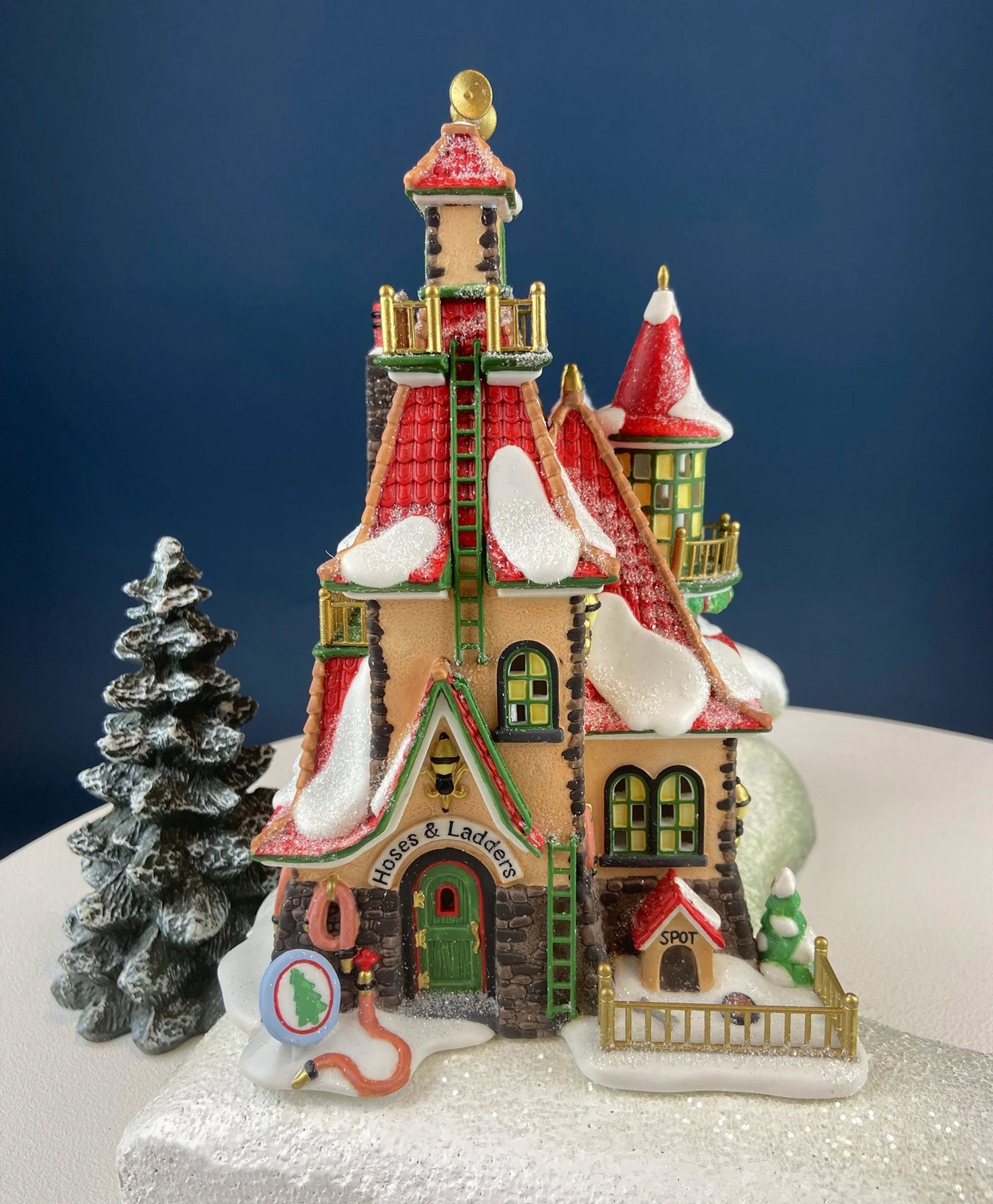 Christmas Village Dwarf's House with Light Kit - Tampa Home & Garden Store