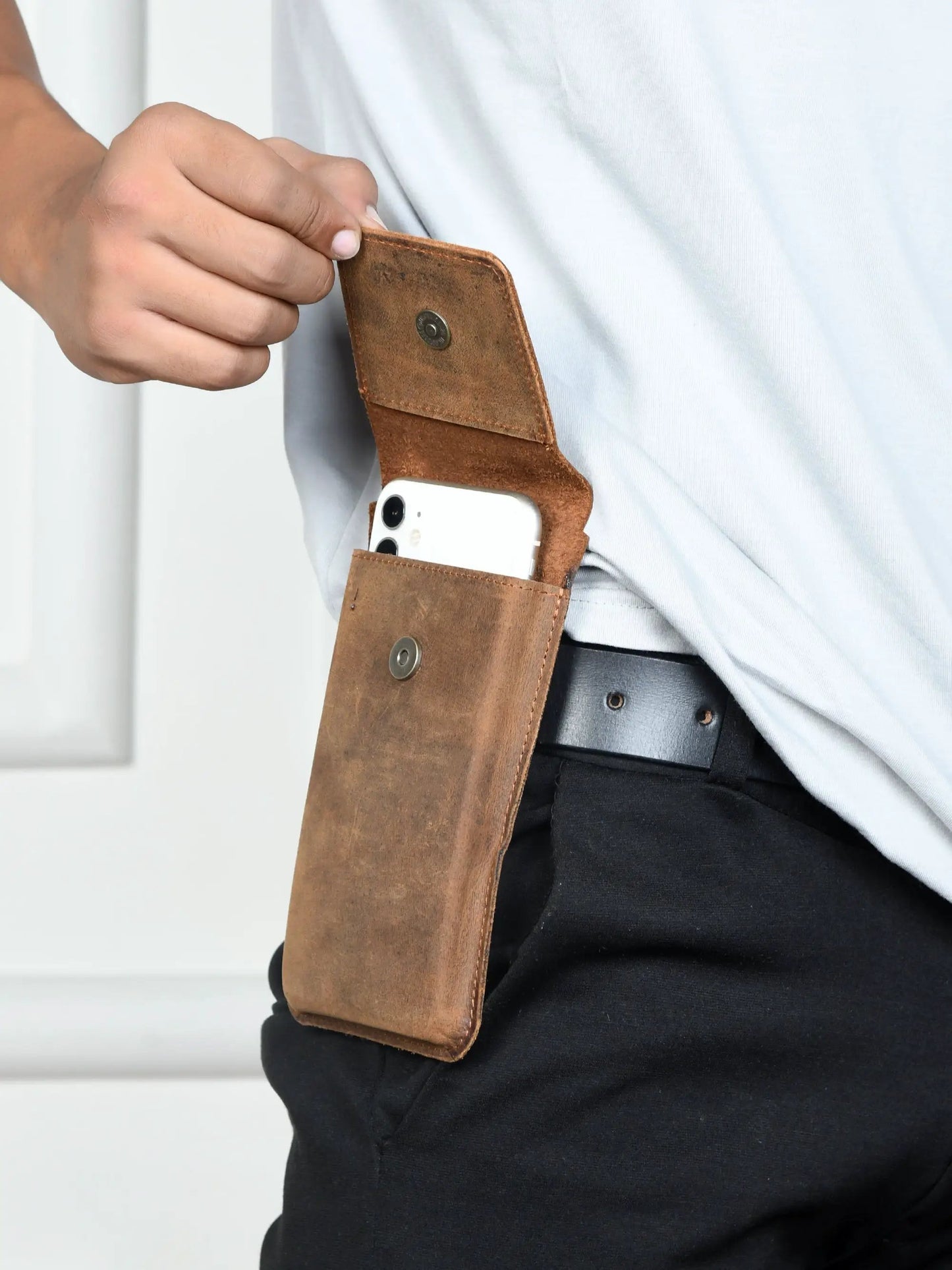 Classic Mobile Holster Waist Pouch - Tampa Home & Garden Store