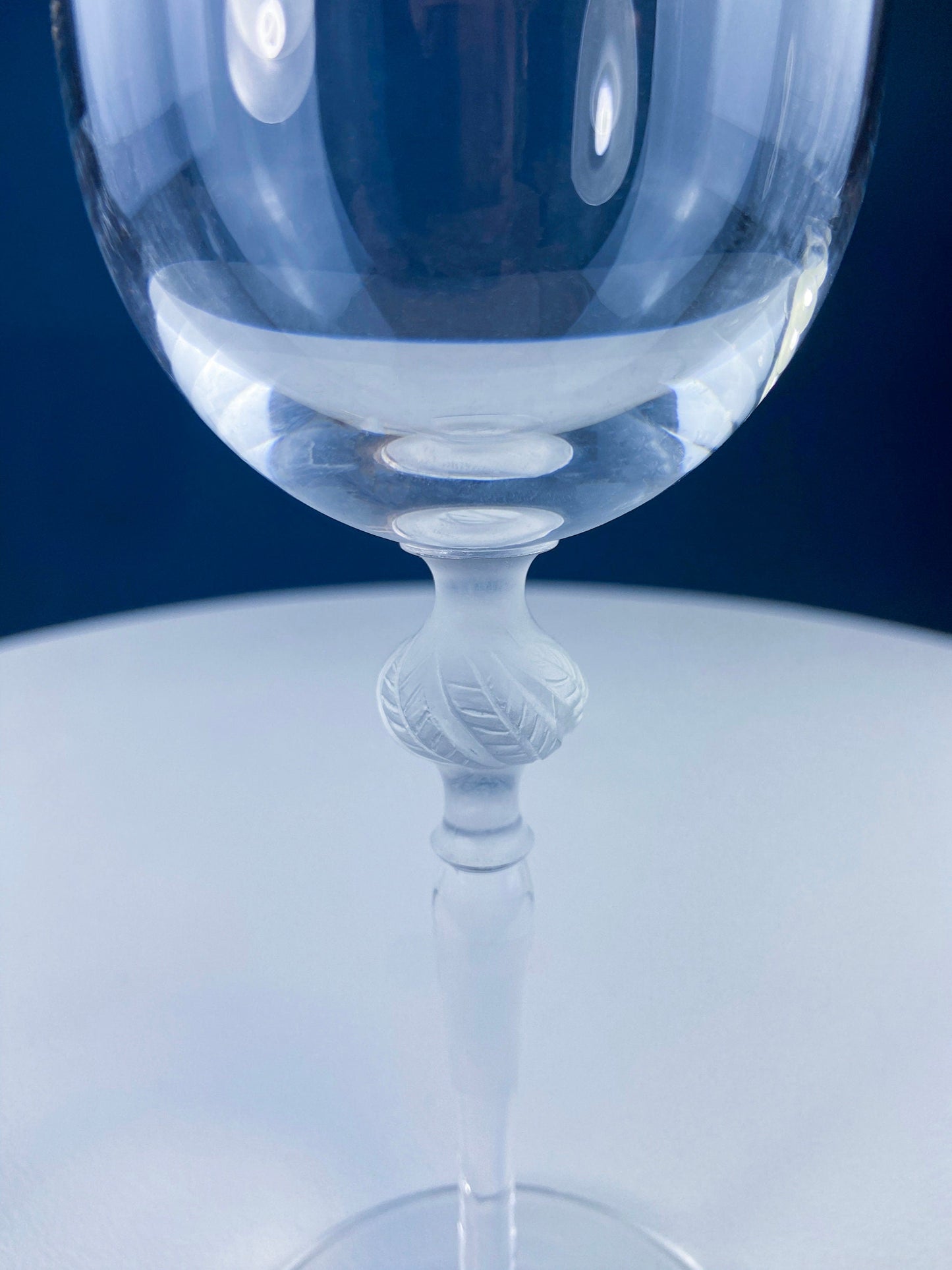 Clear Crystal Wine Goblets with Frosted Leaf Ball on the Stems. Stunning Sasaki Isabelle 8" Glassware. Long Ping. Set Of 10. - Tampa Home & Garden Store