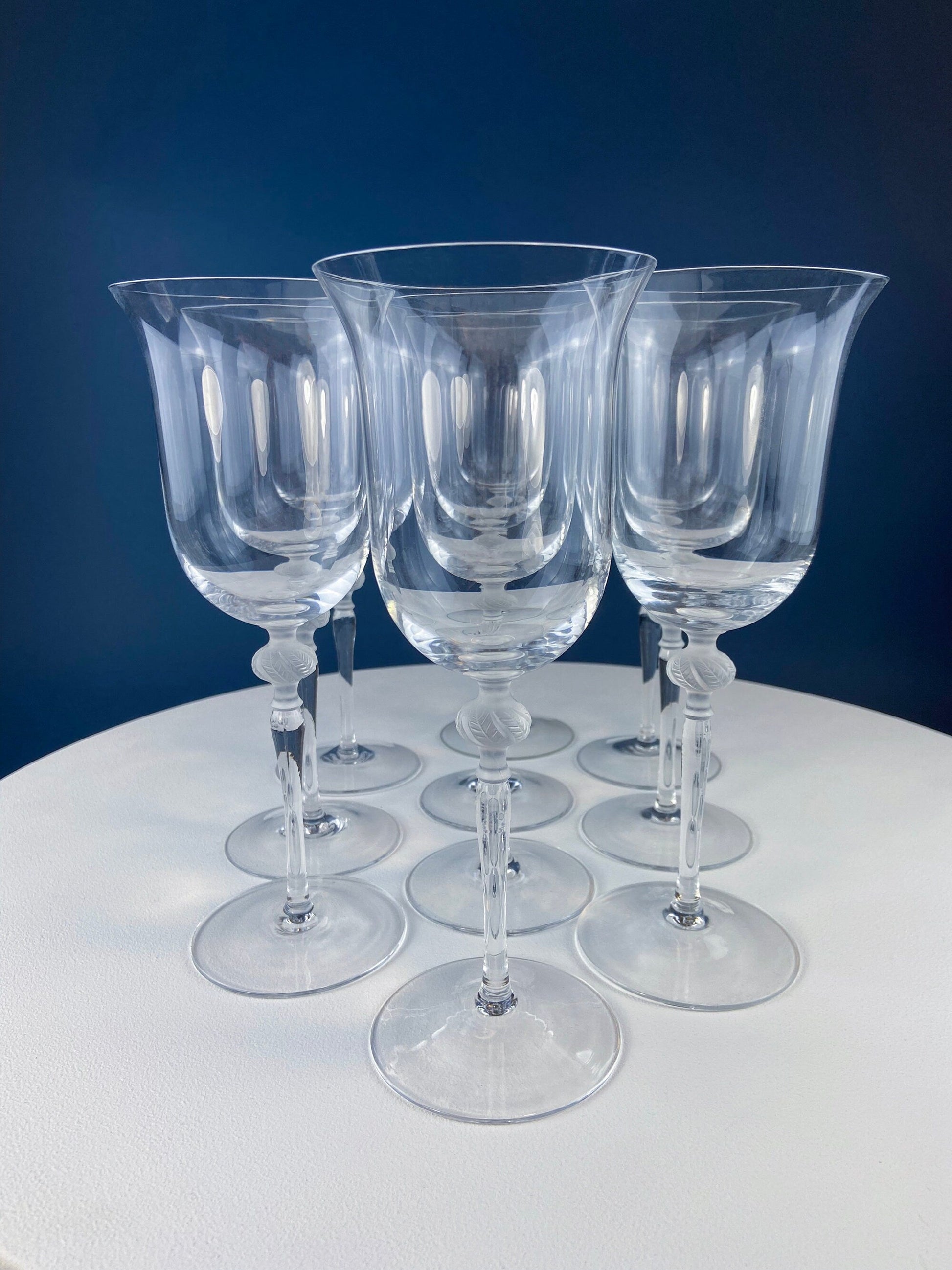 Clear Crystal Wine or Water Goblets with Frosted Leaf Ball on the Stems. Stunning Sasaki Isabelle 9" Glassware. Long Ping. Set Of 10. - Tampa Home & Garden Store
