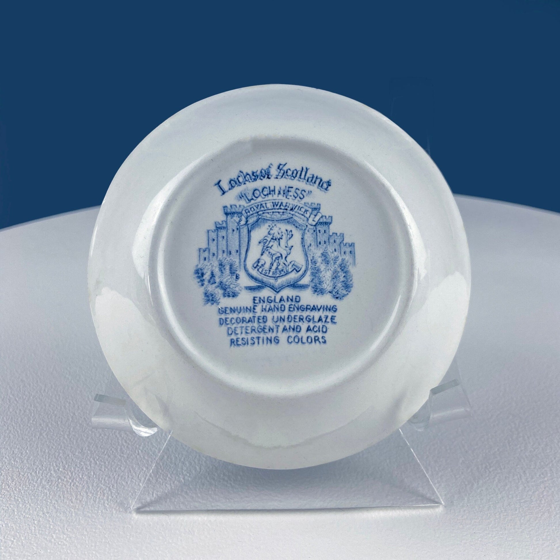 Collection of Fine English Blue White Tableware. 3 Plates & 2 Berry Bowls. Lochs of Scotland. Huddington Court. Tonquin by Mott. Rustic Home - Tampa Home & Garden Store
