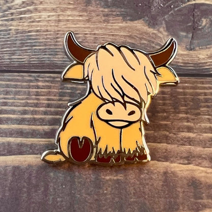 Cute Highland Coo Small Enamel Coated Metal Pins - Tampa Home & Garden Store