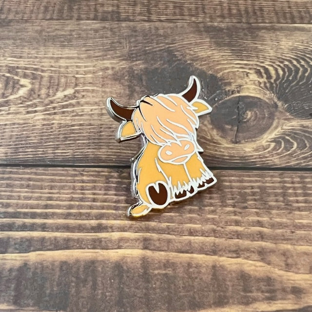Cute Highland Coo Small Enamel Coated Metal Pins - Tampa Home & Garden Store