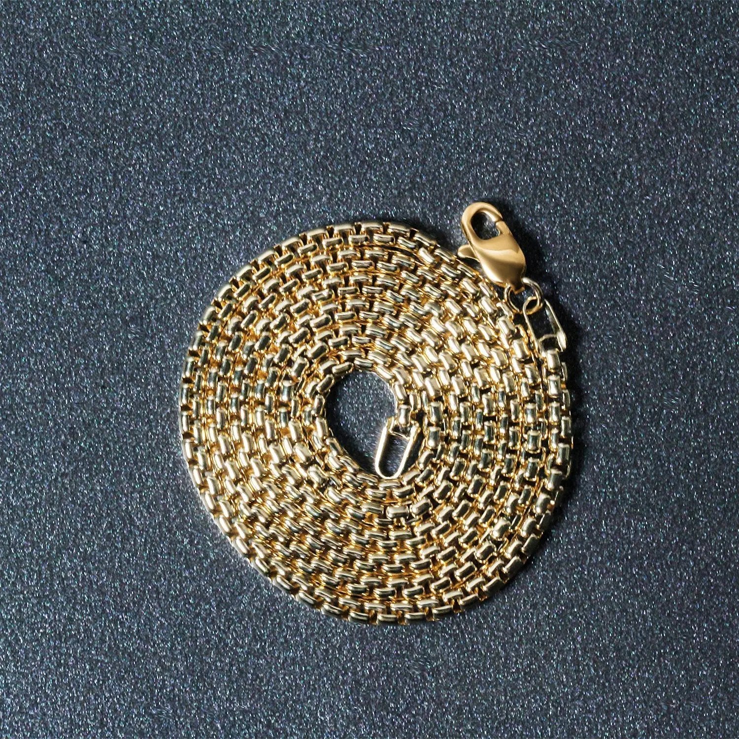 14k yellow gold box chain necklace 2.5 mm, coiled with lobster clasp by Bids.com on Tampa Home & Garden Store
