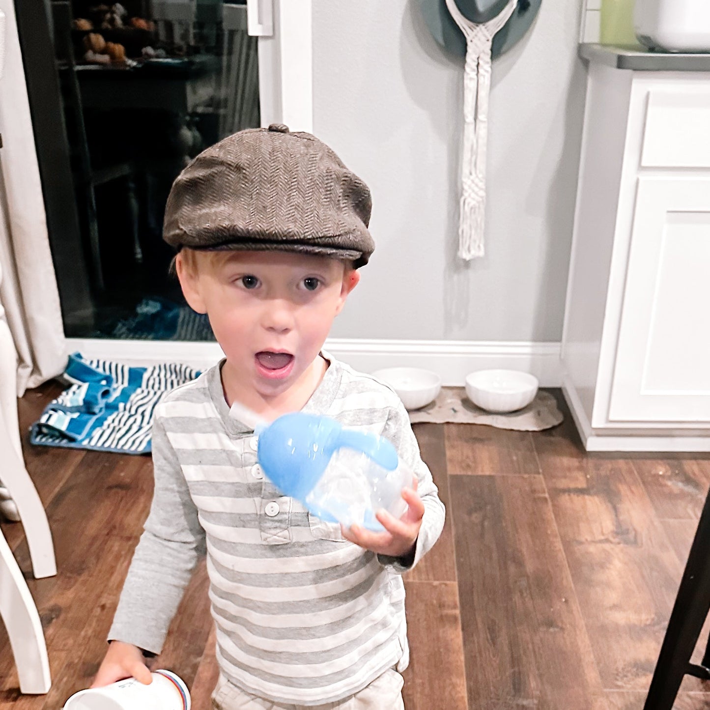 Casquette de golf en laine mélangée avec broderie de chardon écossais et chevrons