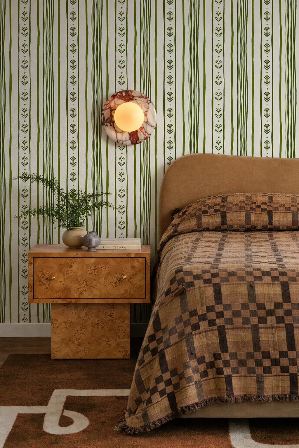 Daisy Chain Stripe Wallpaper, beige and green - Tampa Home & Garden Store