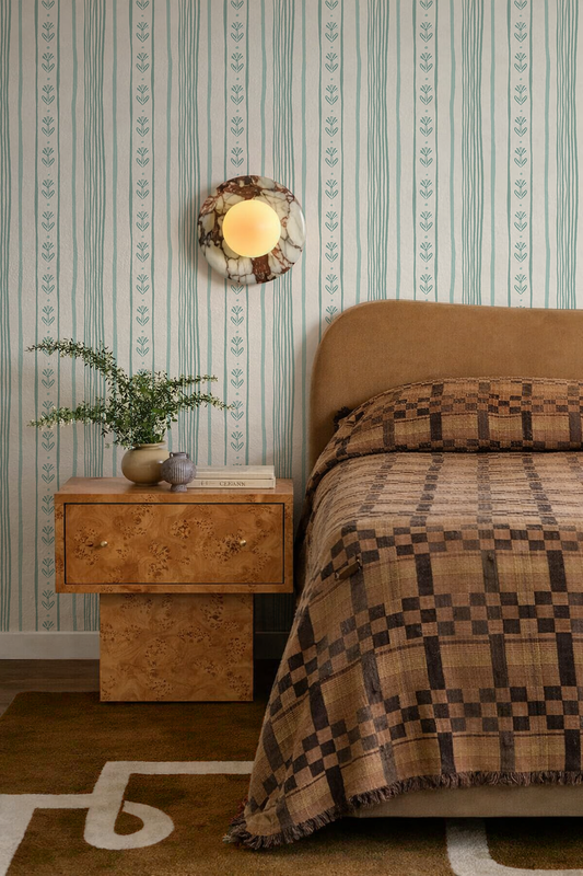 Daisy Chain Stripe Wallpaper, beige and mint - Tampa Home & Garden Store