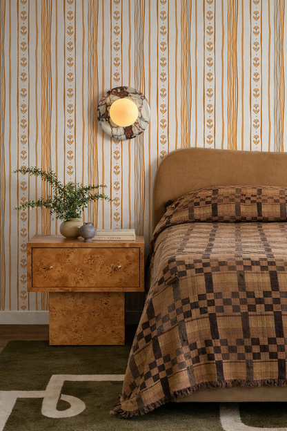 Daisy Chain Stripe Wallpaper, beige, apricot and orange - Tampa Home & Garden Store