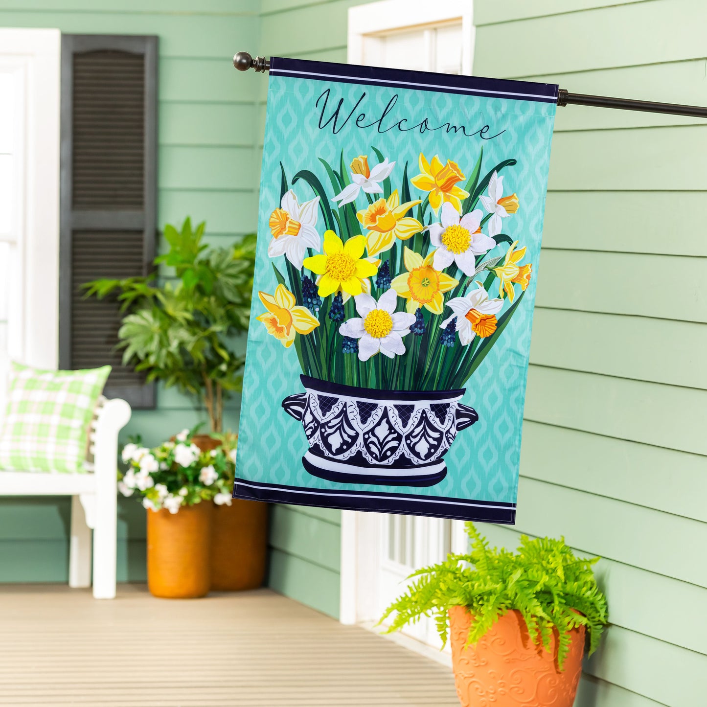 Delft Daffodil Applique House Flag - Tampa Home & Garden Store