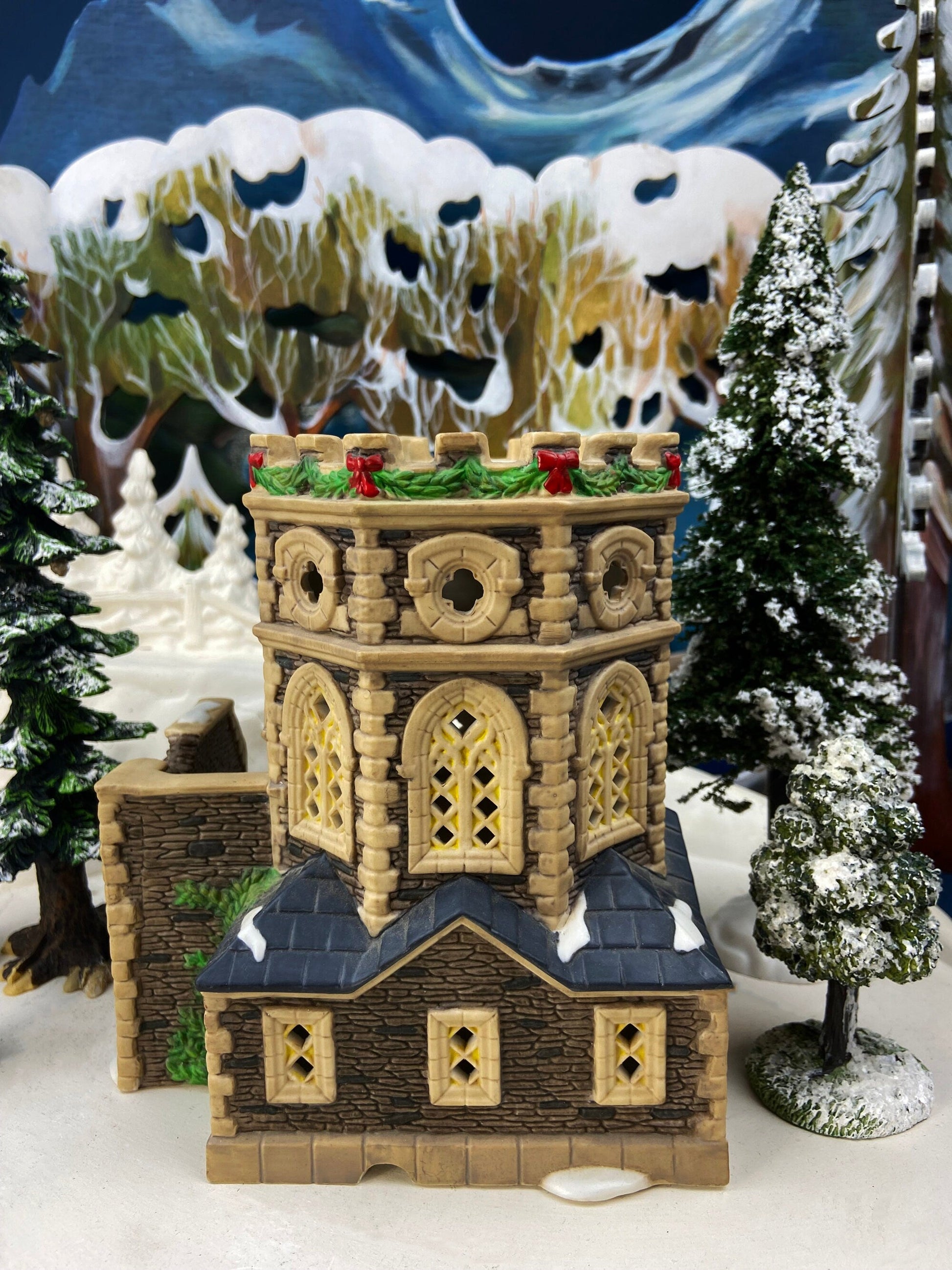 Dept 56 Christmas Village. Illuminated Gunnersbury Park Folly. Dickens Village Series. Limited Edition 30105. - Tampa Home & Garden Store
