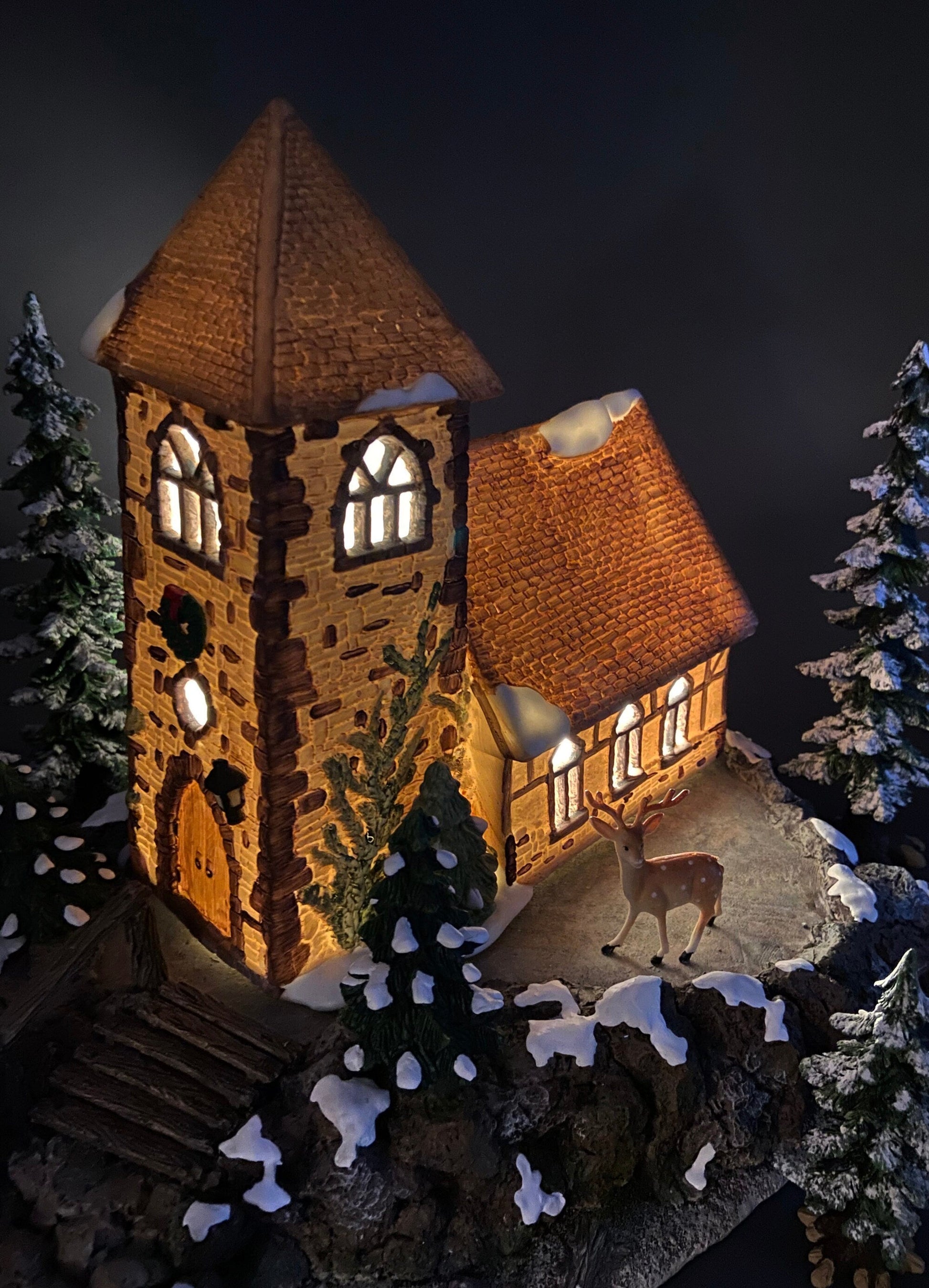 Dept 56 Christmas Village. Illuminated Gunnersbury Park Folly. Dickens Village Series. Limited Edition 30105. - Tampa Home & Garden Store