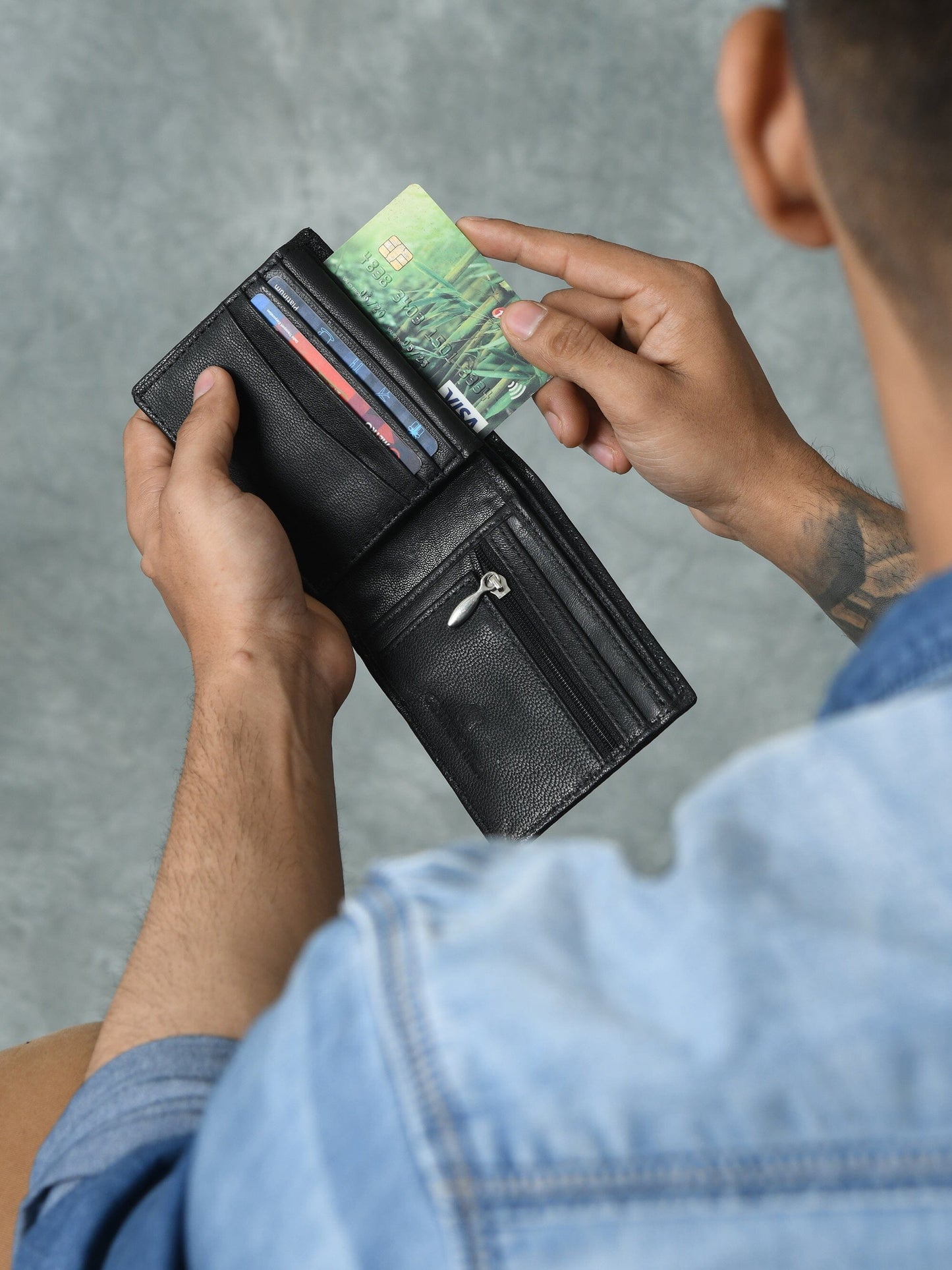 Donovan Men's Wallet - Tampa Home & Garden Store