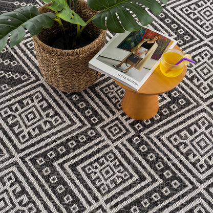 Frankville Black&White All Over Performance Outdoor Rug, black-white geometric pattern Boutique Rugs on Tampa Home & Garden Store