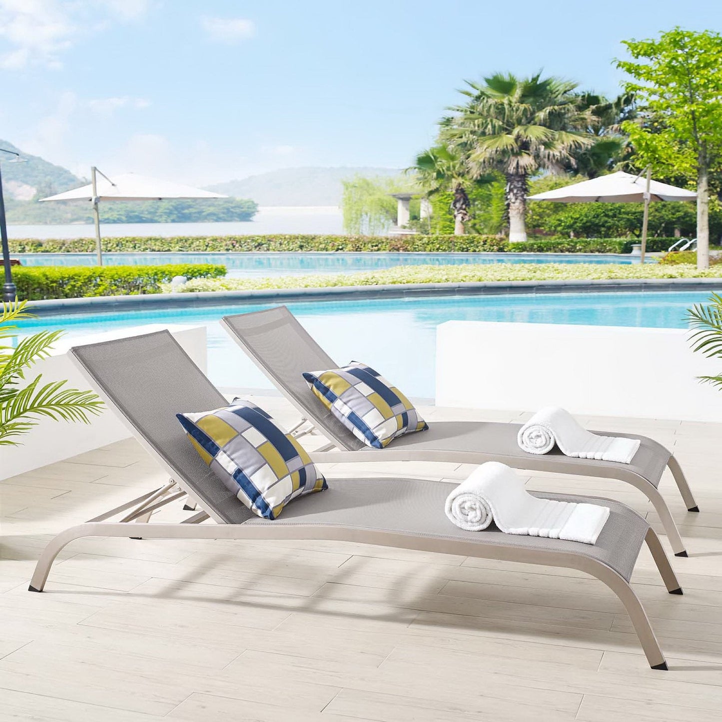 Savannah Outdoor Mesh Chaise and Patio Lounge Set