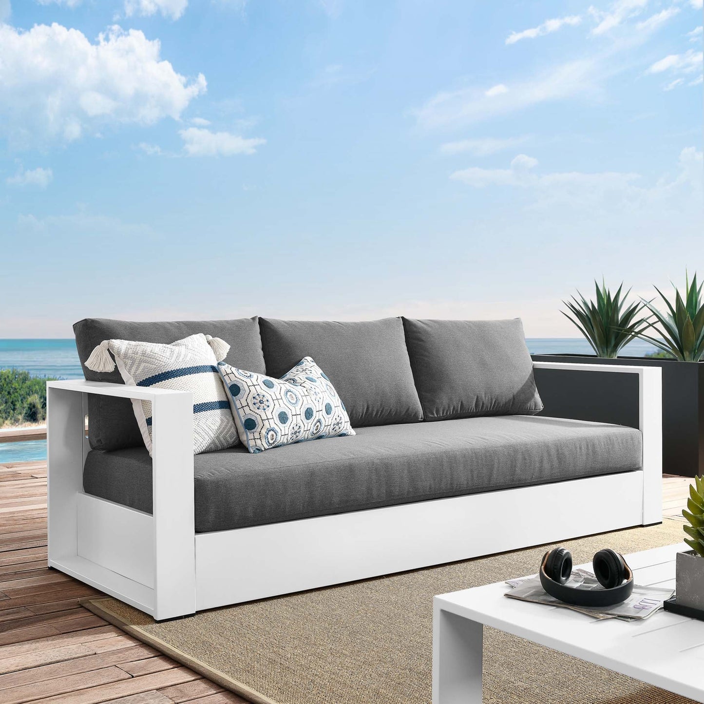 Tahoe Outdoor Patio Aluminum Sofa and Frame