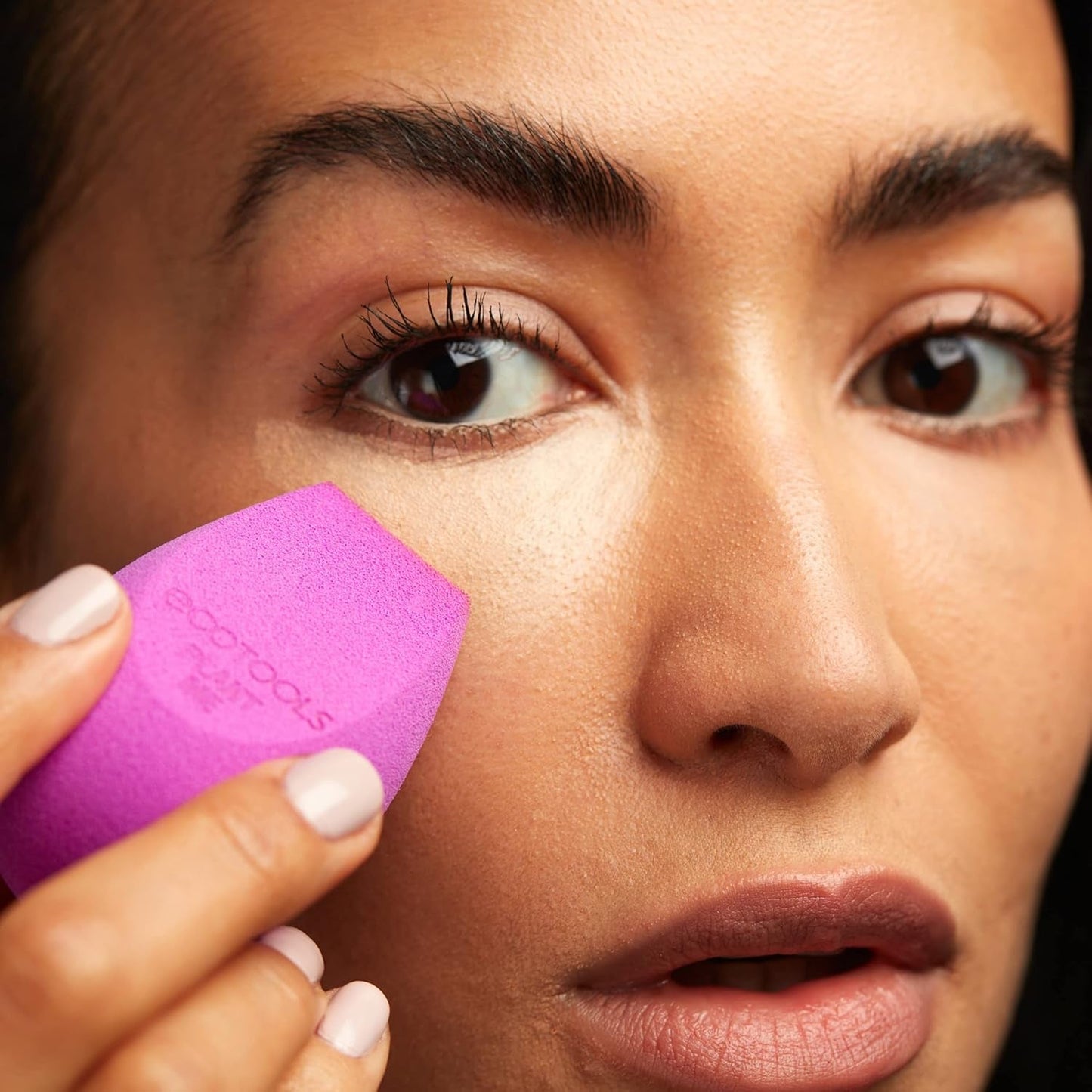 EcoTools Bioblender Compostable Makeup Sponge — Flawless Blending Meets Sustainability - Tampa Home & Garden Store